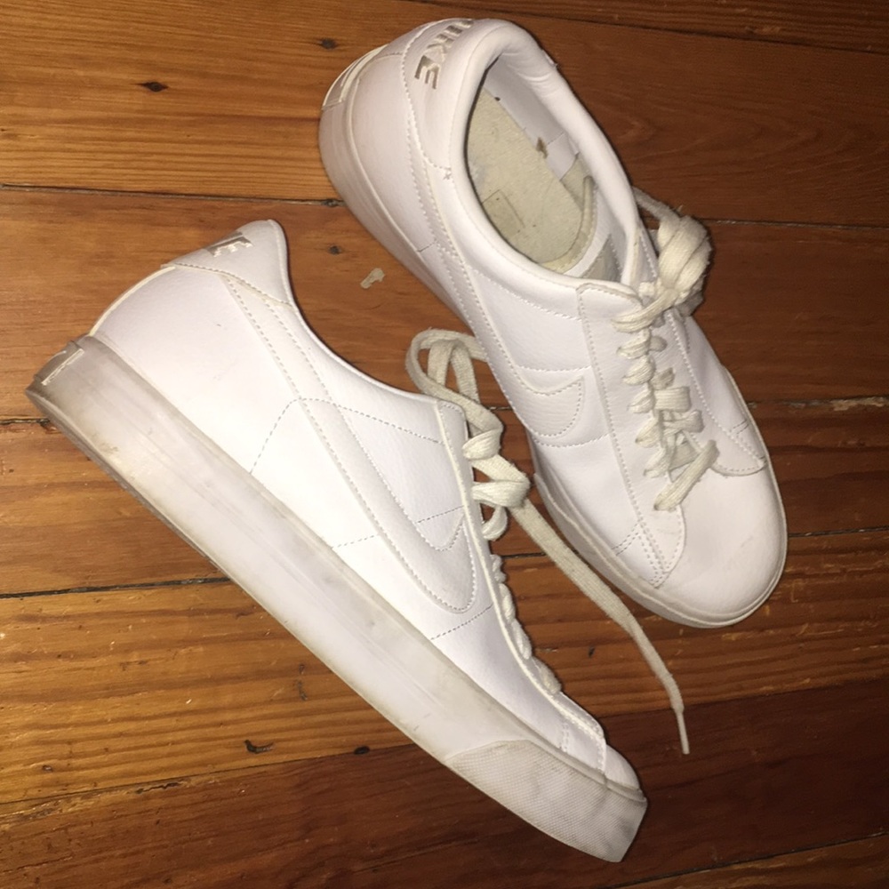 Nike court royale